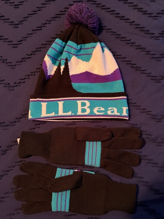 L.L. Bean Katahdin Pom Graphic Hat and Glove Set main image 4
